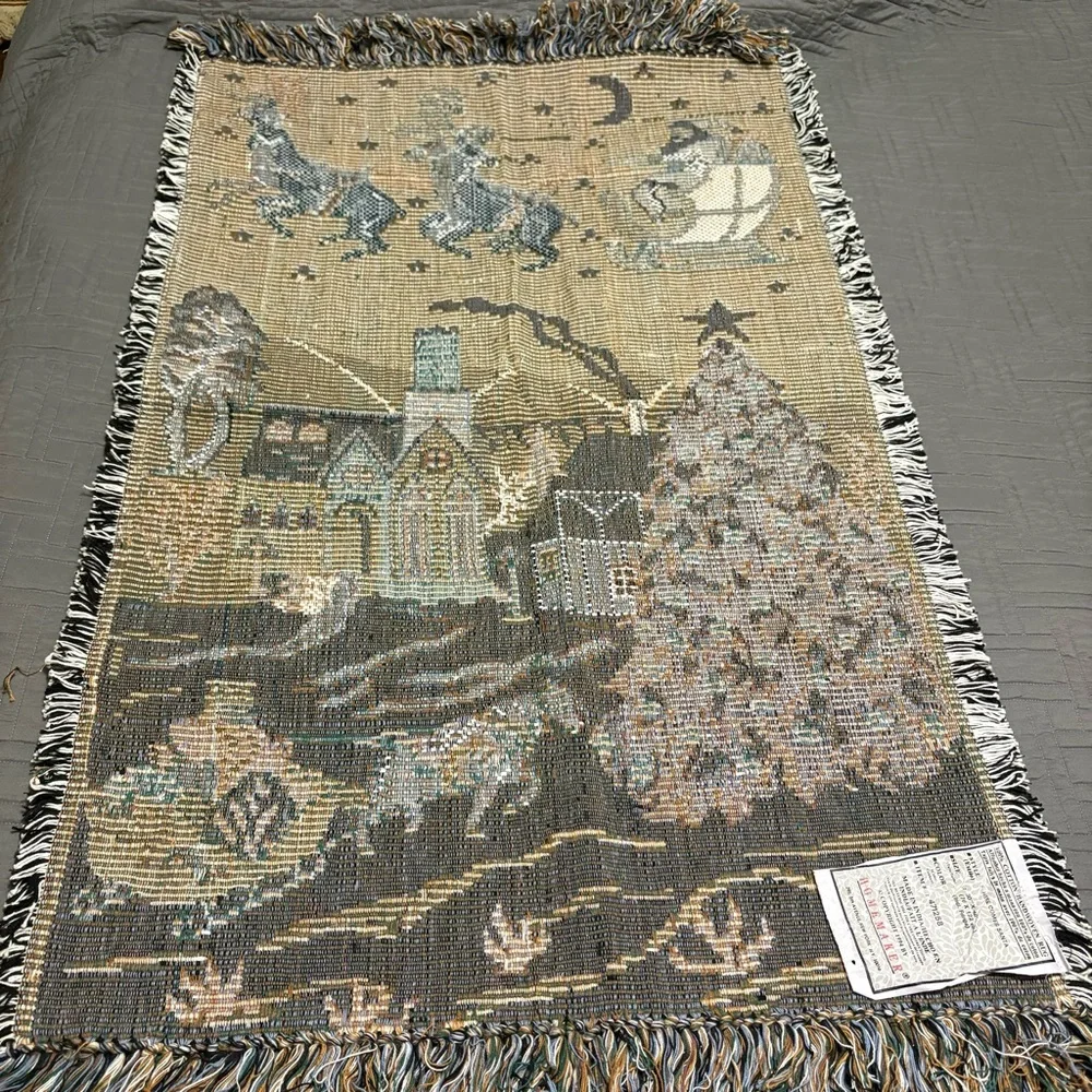 Vintage Christmas Rug Santa Reindeer Sleigh Tree Holiday